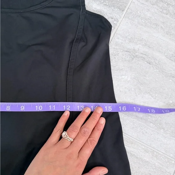 Lululemon Black Yoga Tank Open Lattice Back Athletic Top Women’s Size 6 - Picture 11 of 13